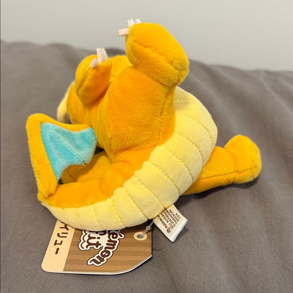 Pokemon Dragonite - Picture 3 of 3